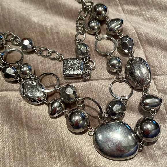 Chunky Silver 3 Layer Multi Shape Necklace - Picture 2 of 3